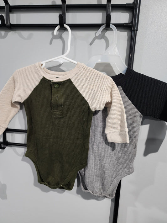 Garanimals 6-9m Long Sleeve Onesies Black & Gray and Olive & Tan 6 Months