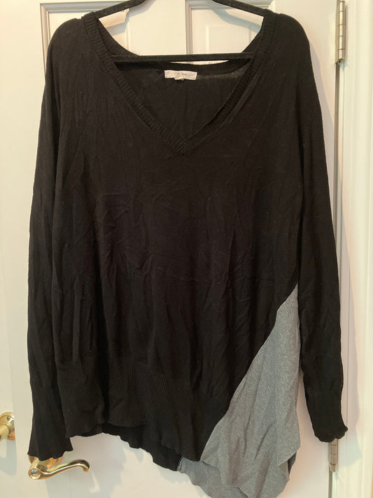 Peyton primrose size 2xl long sleeve v neck Sweater. Asymmetrical bottom hem Women's - XXL