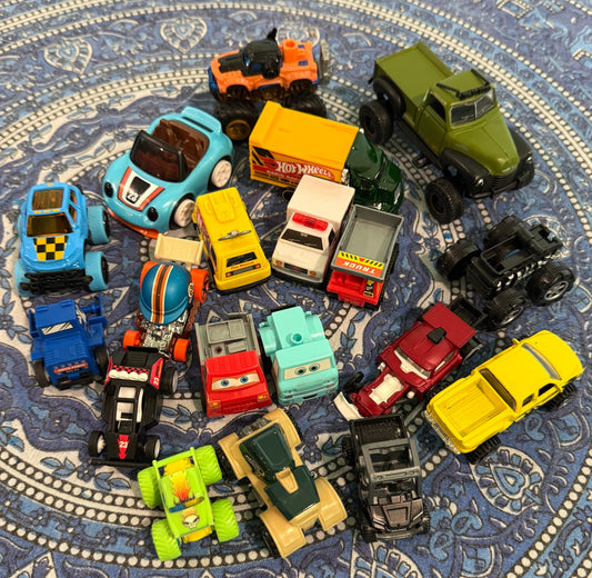 19 toy cars miscellaneous bundle Trucks car race cars some hot wheels Toy Vehicles