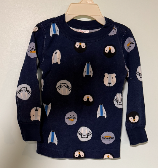 Hanna Anderson penguins, bears, long sleeve shirt Hanna Anderson penguins, bears, long sleeve shirt 2T