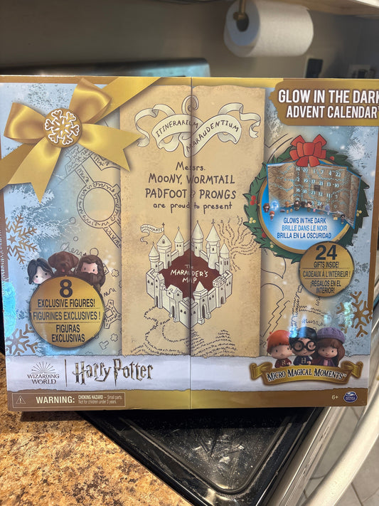 Harry Potter Advent Calendar New in packaging, glow in the dark, 24 gifts inside Figures and Animals