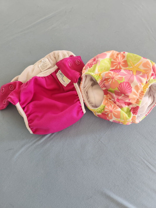 Grovia size 2 & Green Sprouts size 6m Two reusable cloth diaper swim diapers 3 Months