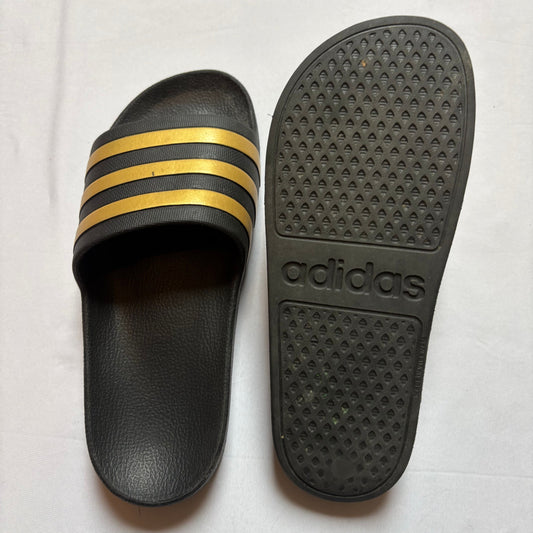 Adidas black and gold slides sandals size 6 (Big Kid)