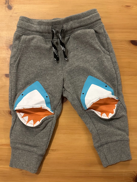 12m Cat & Jack Shark Knees Sweatpants Cool Sweatpants w/ Knees that "Talk"! 12 Months