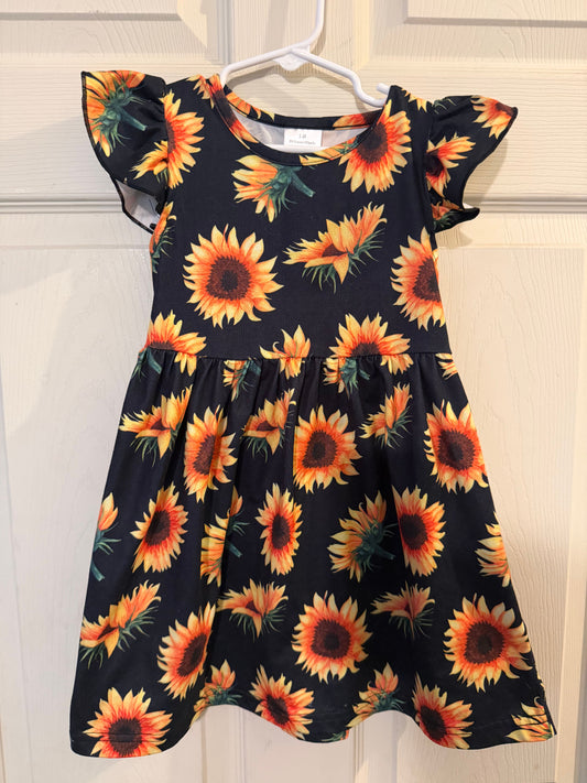 Girls 3-4 yrs black sunflower dress Girls Black sunflower summer dress 3T