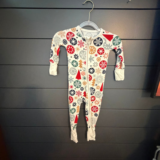 Little Sleepies Zippy, Christmas snowflakes/trees/red/navy/green bamboo 6 Months