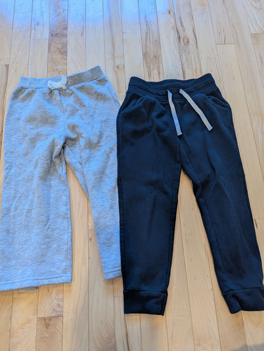 Cat + Jack / Young Hearts Sweatpants Grey and Black 4T/4