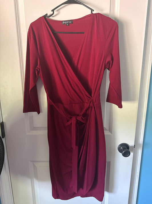 Berydress Maroon dress v neck. Bow waist line belt Women's - M