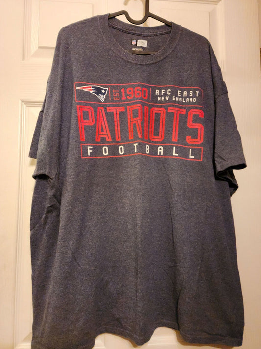 NFL, Team Apparel - 2XL Patriots T-Shirt Men's - XXL