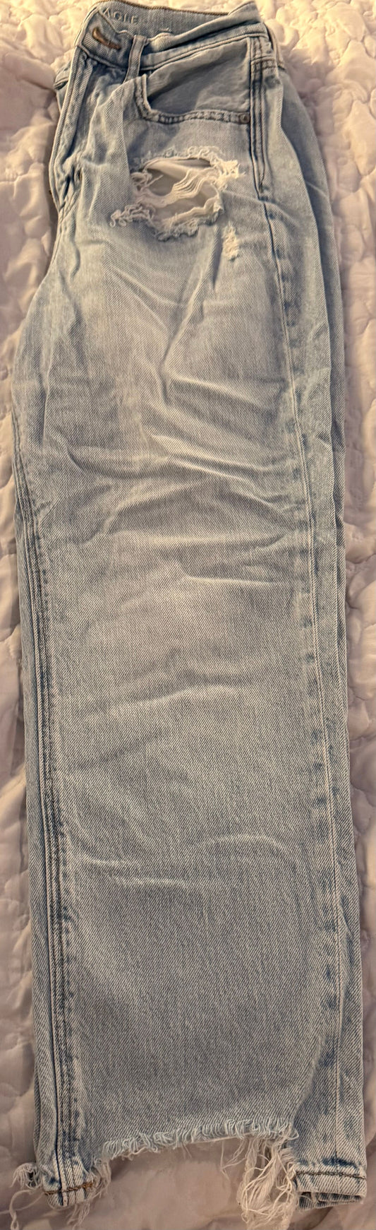 American Eagle Size 8 Regular Light Washed Blue Jeans Junior 8