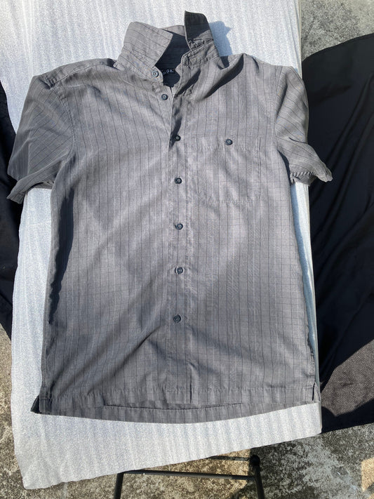 George - small - button-down shirt Short sleeve - gray and black plaid, collar, pocket Men's - S