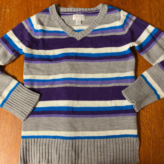 Childrens place Gray purple v-neck sweater 7 8 8