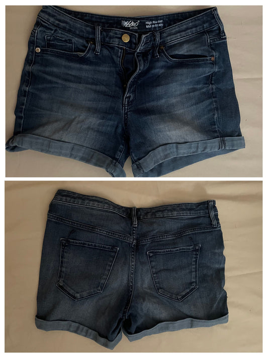 Mossimo women's 8 denim shorts, cuffed hem super stretch high rise midi, 3.75" inseam, 29" waist Women's 8