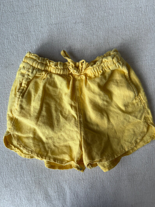 Old navy VGUC yellow linen shorts 2T