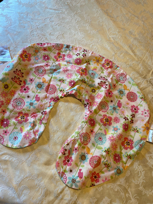 Boppy cover, birds and flowers  Nursing