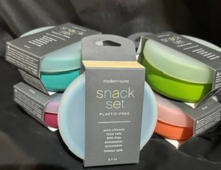 modern twist Snack Set 5 Color Combo NWT