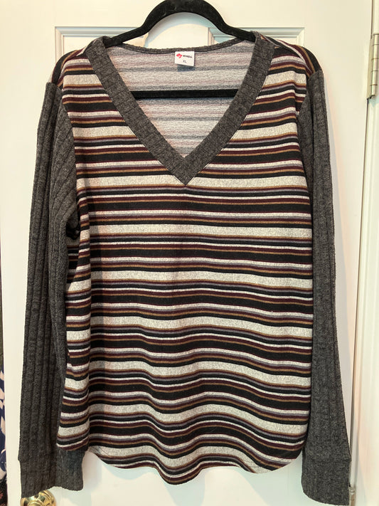 Winholl. Size xl. Long sleeve sweater Grey, burgundy, gold, black stripes Women's - XL