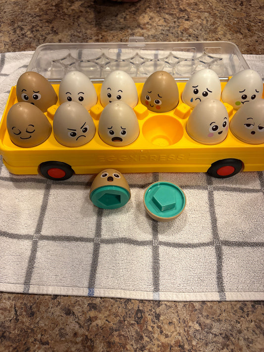battat Egg press Egg shape matching bus Educational