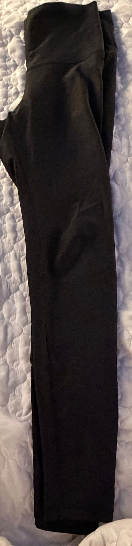 Old Navy Active medium old navy active black leggings Women's - M