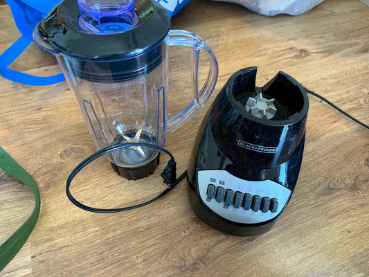 Black and decker Blender never been used Kitchen