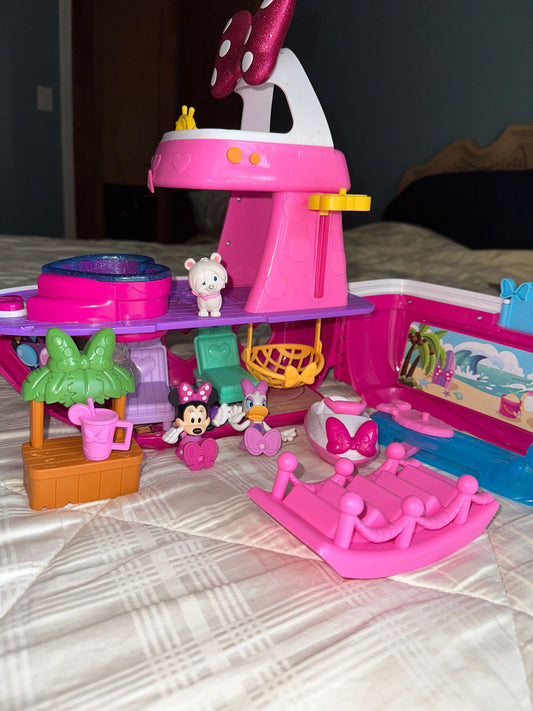 Disney Mickey Mouse Disney Junior Minnie Mouse Bowdazzling Yacht Playset Playsets