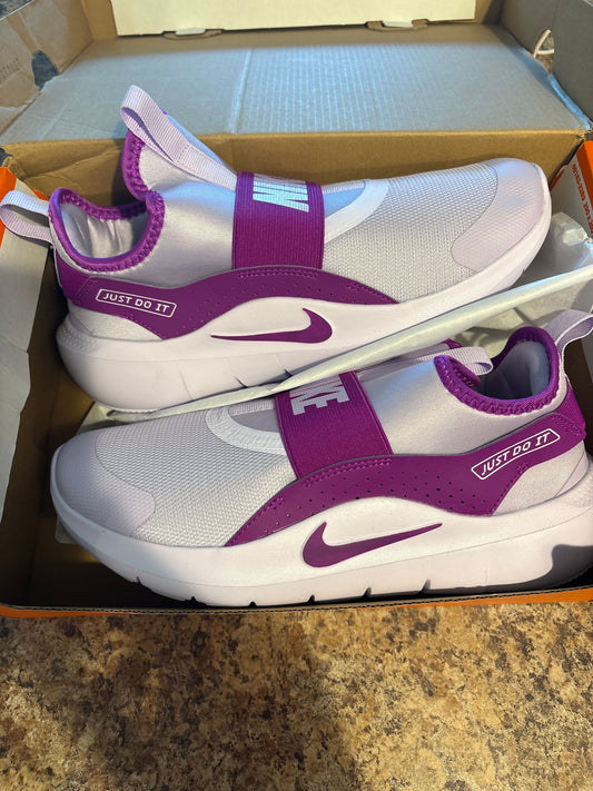 Nike, 6Y, Sneakers Purple, new in box, slip on sneaker 6 (Big Kid)