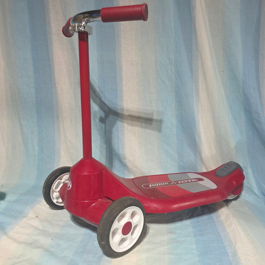 Radio Flyer Grow With Me Beginner Kick Scooter  Bike-Trike-Scooter