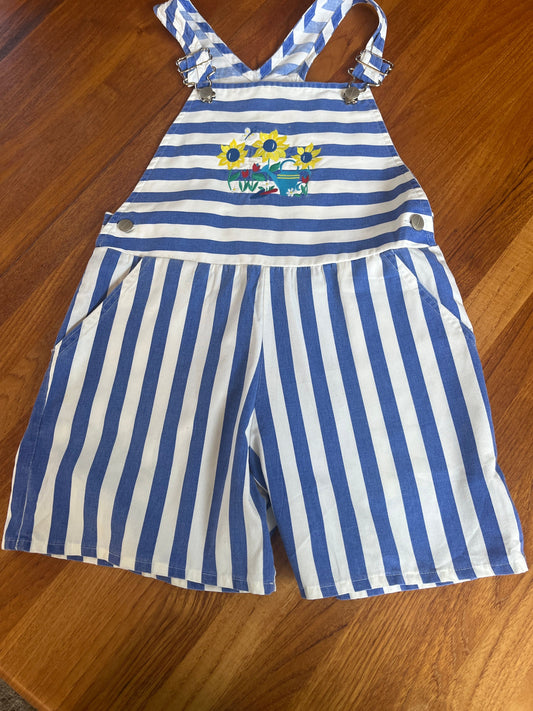 FAST FRIENDS size 10 Blue and white striped short overalls with short flower appliqué 10
