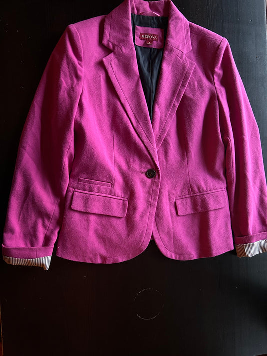 Merona Pink Blazer with Black Button Two Fake Front Pockets, Navy and White Lining on the Sleeve Women's 6