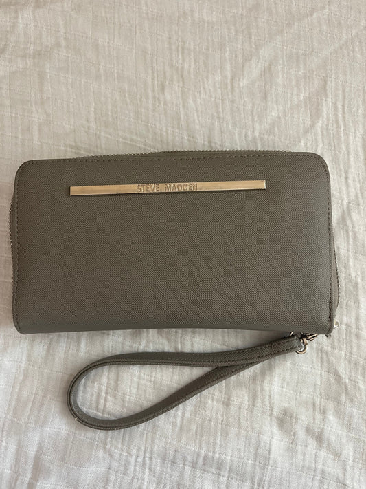 Steve Madden Steve Madden BZippy Zip-Around Wallet Wristlet - Gray Wallet