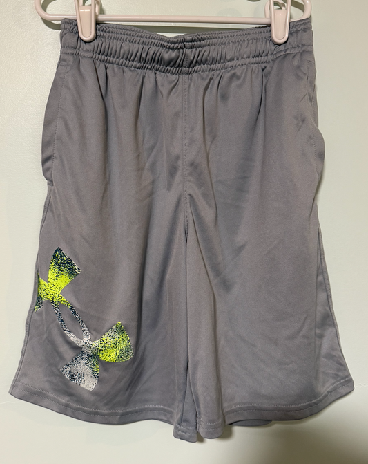Under Armour Youth Medium Grey shorts green logo Junior 10