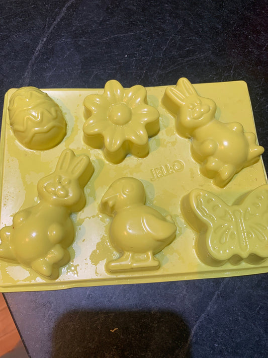 JELLO Spring themed mold. Kitchen