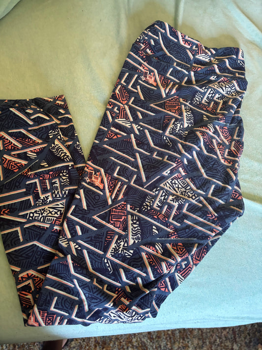 Lularoe TC leggings, fits sizes 12-18  Women's - XL