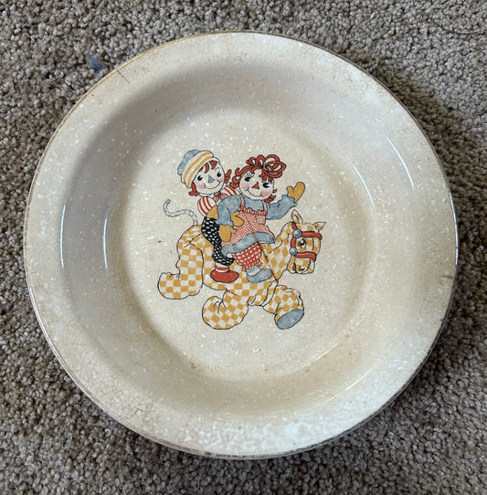 Child plate  - Raggedy Ann and Andy 8 inches diameter, plate with sides