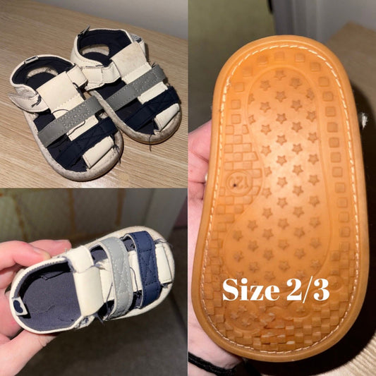 Boy navy blue and white sandal size 2/3 baby Boy navy blue and white sandal size 2/3 baby 2 (Infant Shoe)