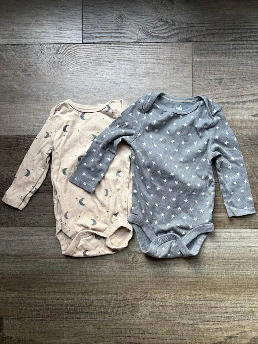 Cloud Island, 12m, Long Sleeve Onesies 2 Pack: Moon & Stars, Gray and Beige 12 Months