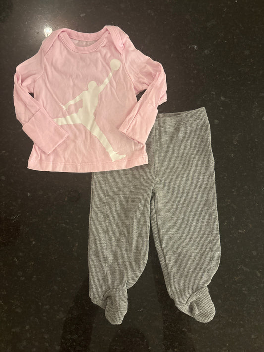 Jordan Jordan girls long sleeve set 3 Months