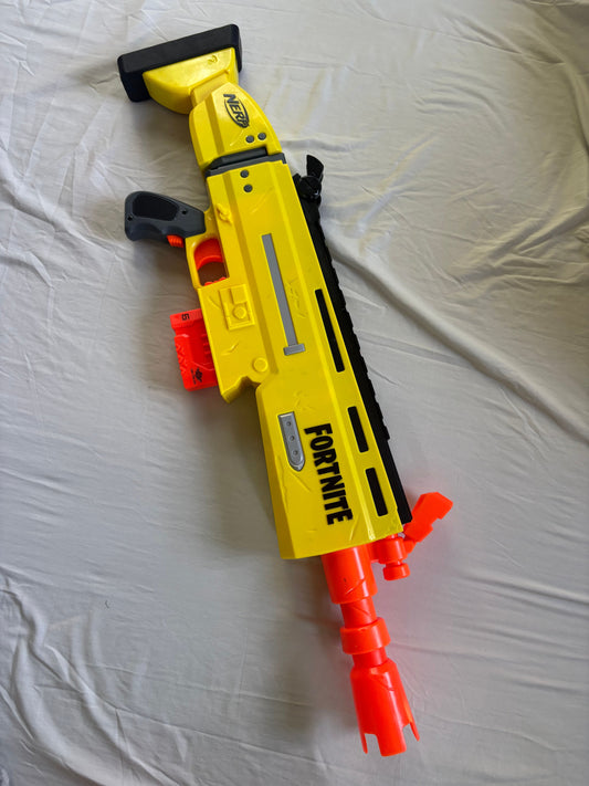 Nerf Fortnite Gun Holds 6 bullets, battery powered Outdoor