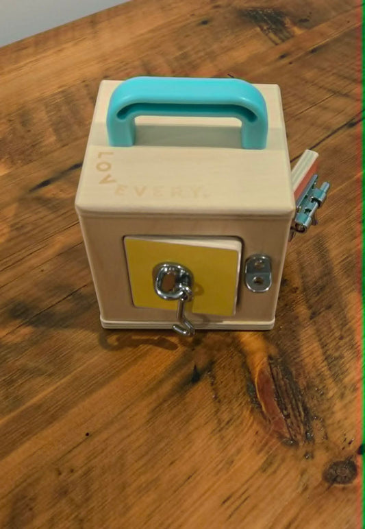 Lovevery Lovevery Wooden Activity Cube with Handle Toddler