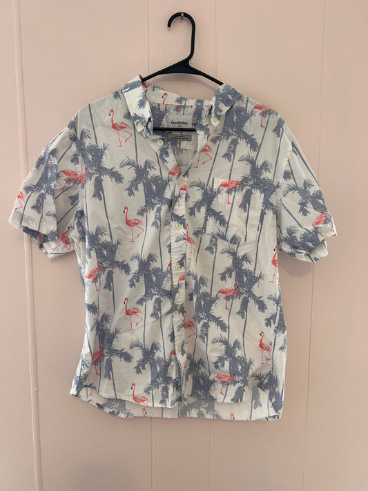 Goodfellow mens large slim fit button up shirt Hawaiian print with palm trees and flamingos Men's - L