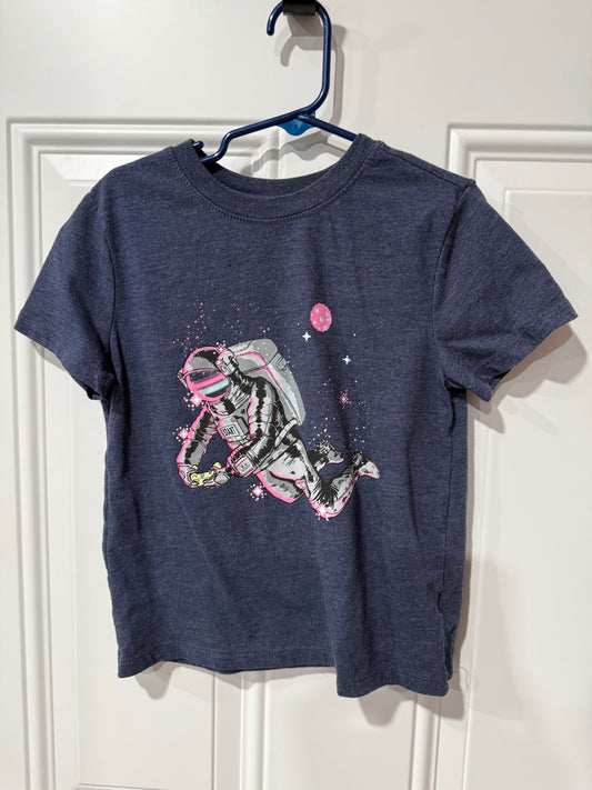Cat and Jack boys size 4 4/5 Navy with astronaut 4T/4