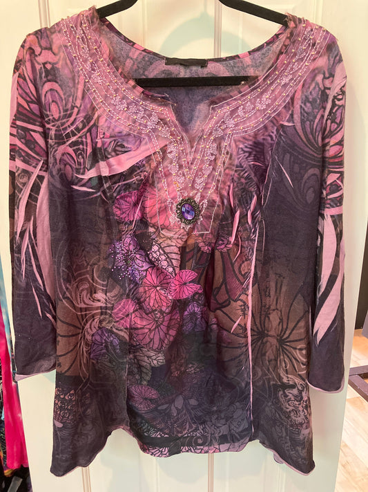 Size 2xl lacey v neck 3 quarter sleeve blouse Gem accent v neck shirt tunic Women's - XXL