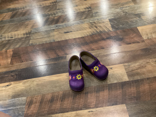 Dansko Toddler size 28 purple with flowers 11 (Lil' Kid)