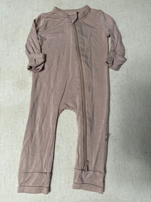 Kyte Baby GUC blush bamboo romper sleeper Newborn