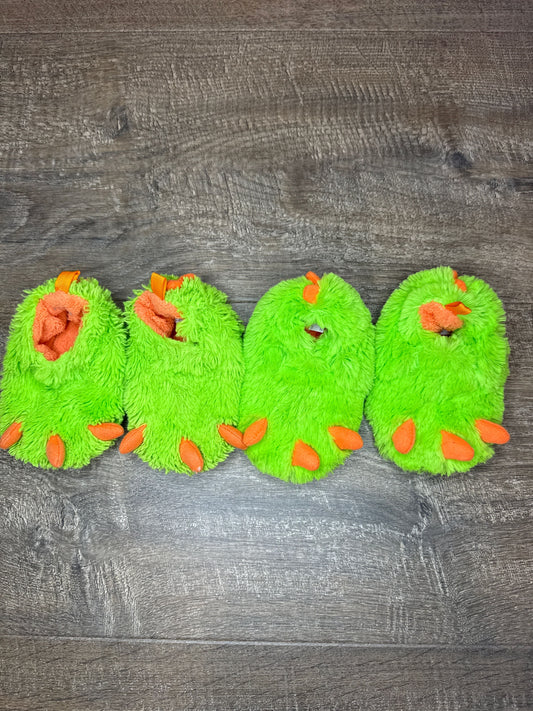 Wondernation Size 3 and size 4 Dino slippers 3 (Infant Shoe)