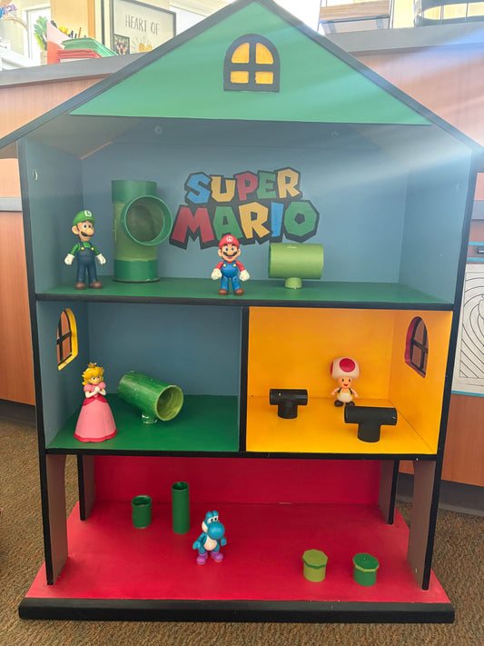 Mario Castle with Characters Old doll house made to a Mario World, 41Hx32W Building