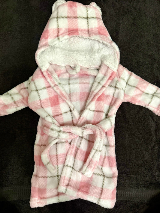 Fuzzy pink plaid bath robe 0-9 months Fuzzy pink plaid bath robe 0-9 months 3 Months