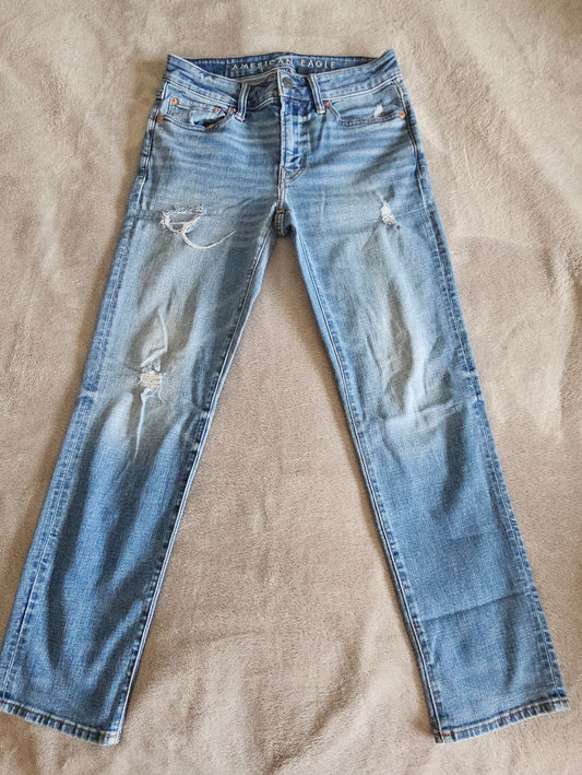 American Eagle men's 29x30 Slim straight cut. Barely worn, growth spurt, bought new w/ holes 29