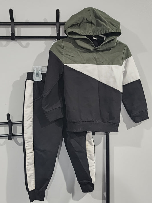 2T Track Suit, 2pc Hoodie & Pants Green, White, Black 2T