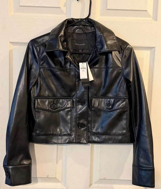 Banana Republic xxs women/junior coat NWT Black leather cropped style jacket originally $130 Women's - XS